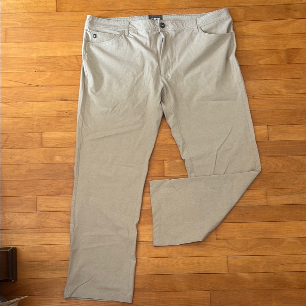 Linksoul Tan Chinos Classic Straight-Leg